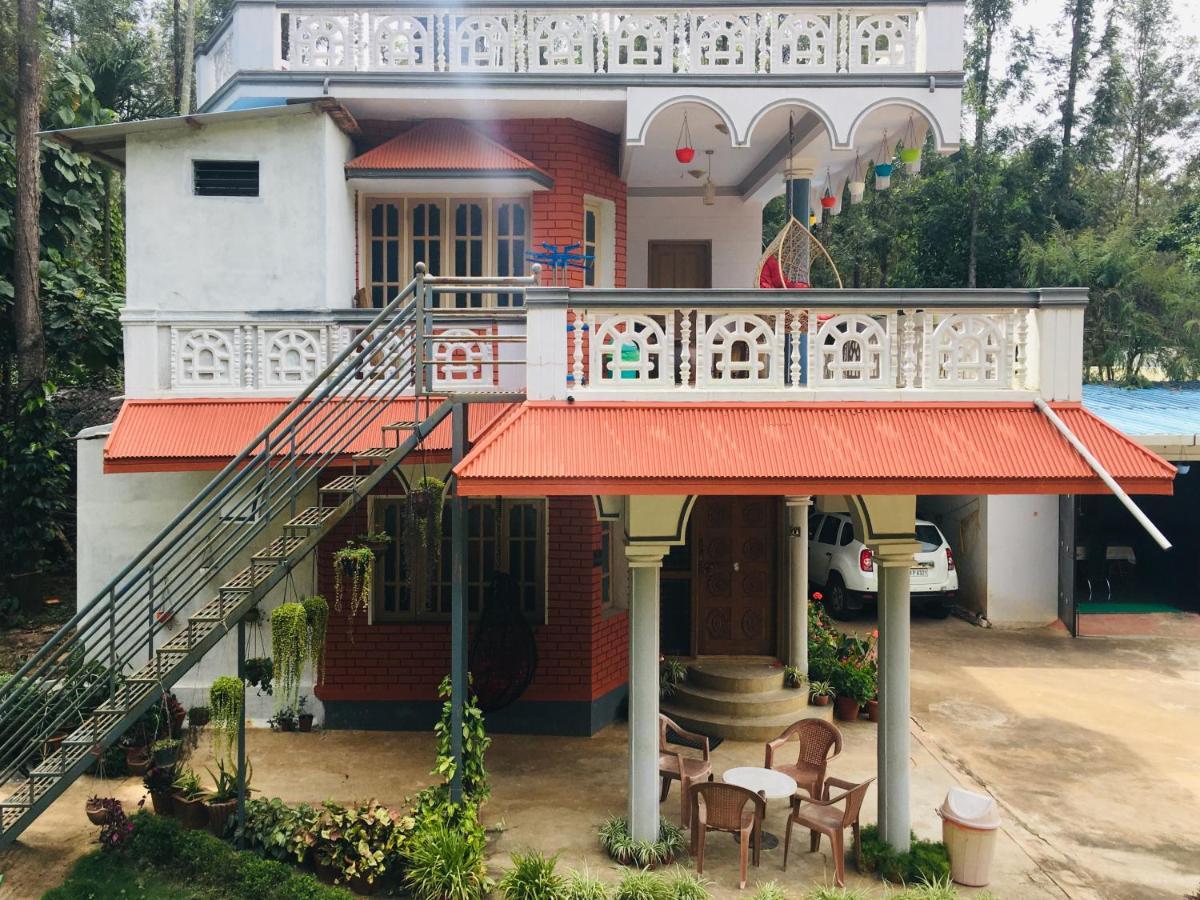 Bluebell Homestay Chikmagalur Ngoại thất bức ảnh